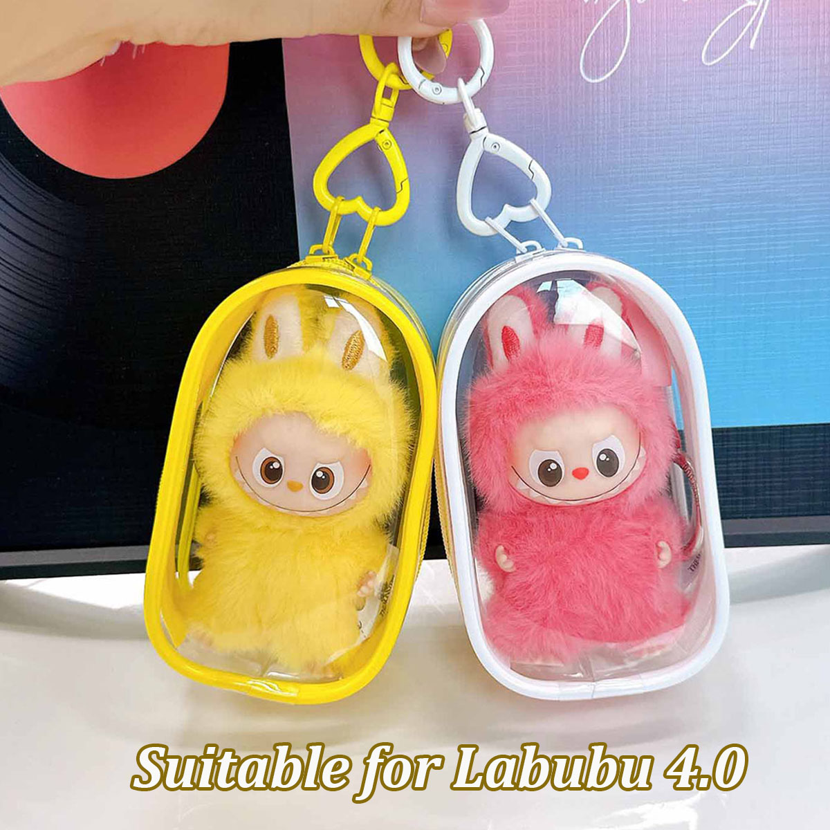 For Mini Labubu Protector Case - Tuxedo Lapel Pin recension och pris