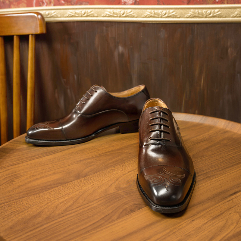 Carved three-joint men's shoes - Men'S Style Formal Wear recension och pris
