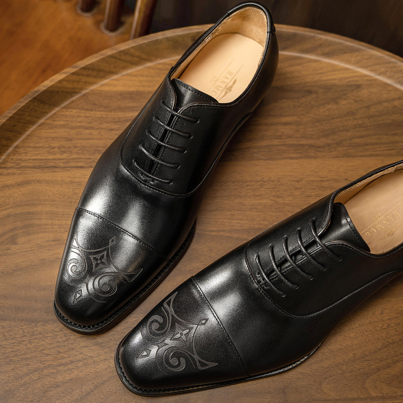 Carved three-joint men's shoes - Men'S Style Formal Wear recension och pris